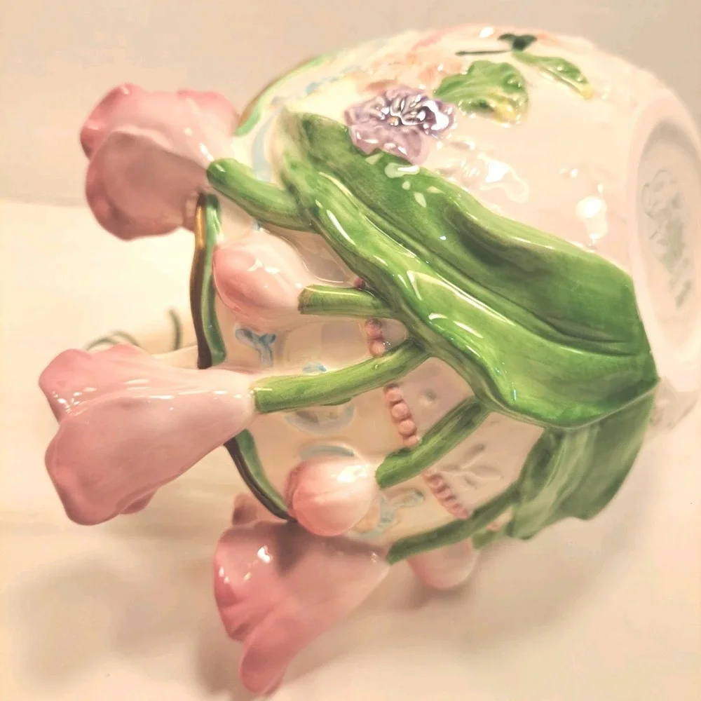 Avon collectible perfect basket